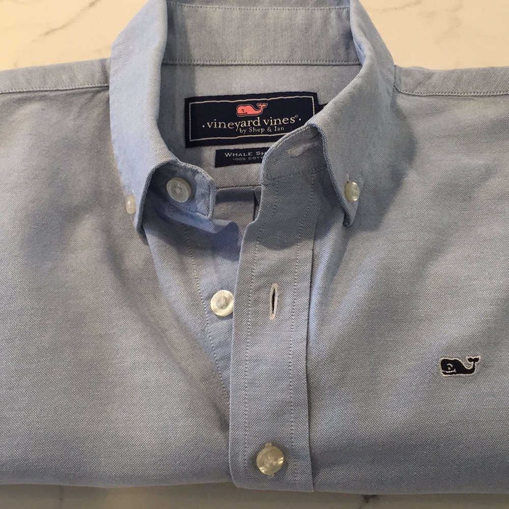 Boys large vineyard vines blue oxford